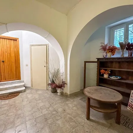 Statilia 1 Apartment